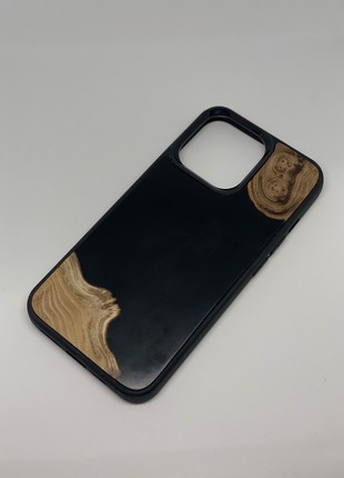 Wood case for IPhone 13 Pro1 photo