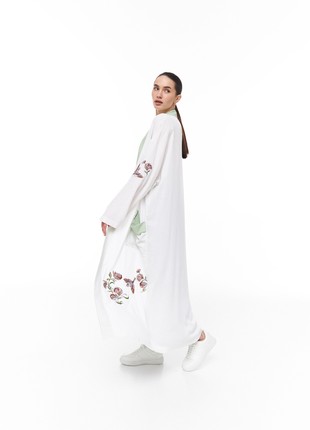 Oversized gown “Swallow”