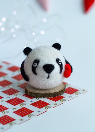 Valentine's Day gift Wool panda with heart7 photo