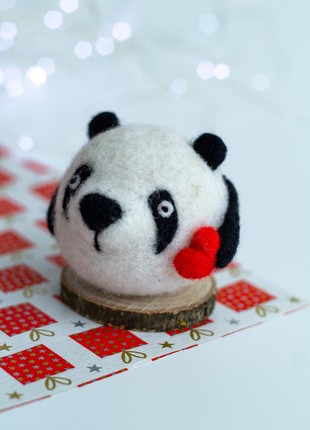 Valentine's Day gift Wool panda with heart3 photo