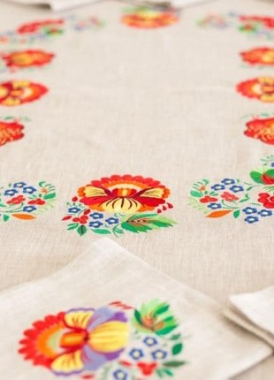 Embroidered tablecloth + 12 napkins HISTROV3 photo
