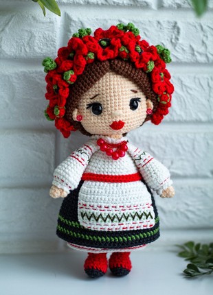 Knitted Ukrainian doll in national dress