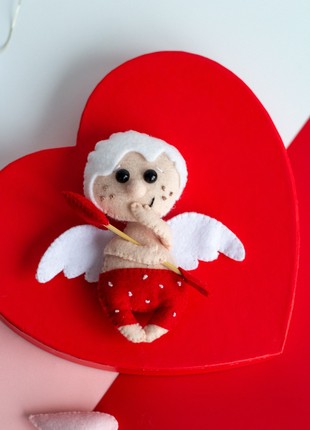 Cute Cupid with an arrow Valentine's Day gift2 photo