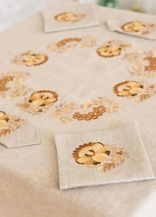 Tablecloth with petrikovka and napkins HISTROV 140×140 Beige1 photo