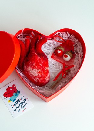 Valentines day gift box2 photo