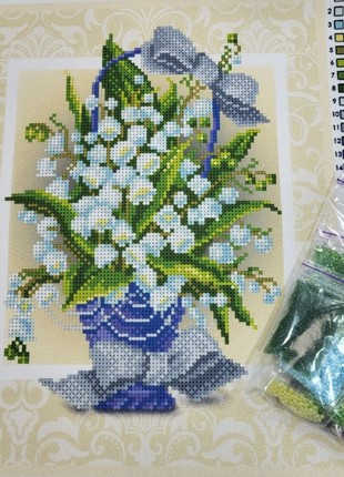 Kit Bead Embroidery Lilies of the Valley t-12552 photo