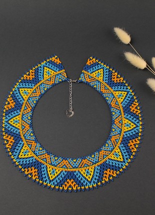 Blue and yellow beaded necklace for woman