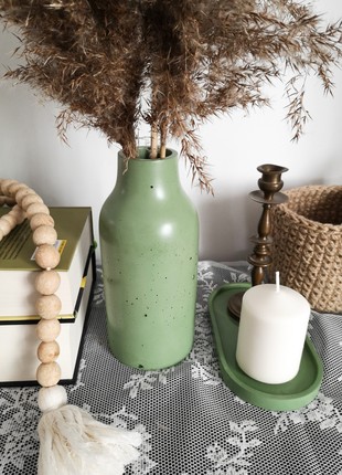 Green modern concrete vase8 photo