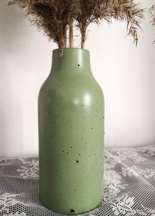 Green modern concrete vase9 photo