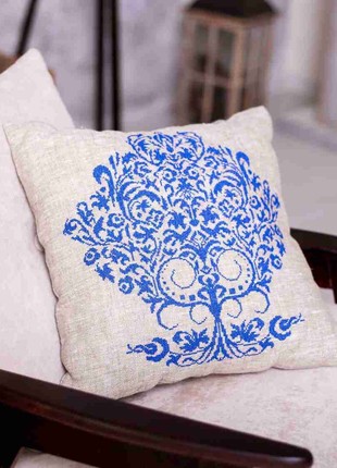 Pillow with embroidery beige HISTROV 21020021 photo
