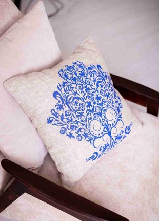 Pillow with embroidery beige HISTROV 21020022 photo
