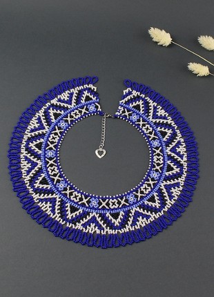 Blue and white beaded necklace1 photo