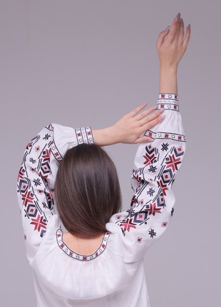 Women's embroidered blouse "Verkhovyna"3 photo