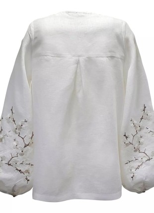 Embroidered shirt with Sakura embroidery3 photo