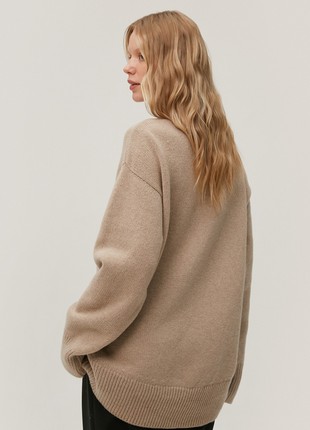 Cashmere beige high neck loose-fit sweater5 photo