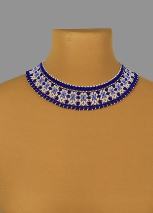 Blue and white beaded necklace5 photo