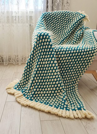 Chunky blanket turquoise, Thick white wool knit blanket