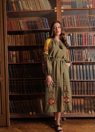 Women's embroidered dress "Osonnya"2 photo