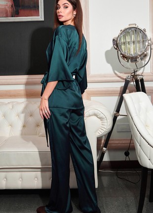 Women's imitation silk pajamas in emerald color2 photo