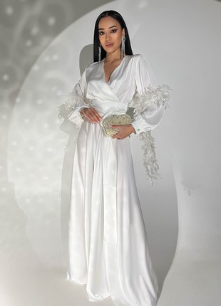 Exquisite evening dress made of artificial silk4 photo