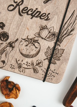 Wooden Recipe Book Peppers6 photo