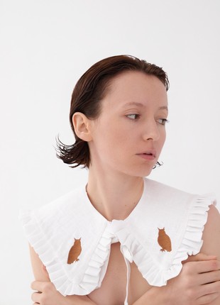 Decorative detachable collar with embroidery "Owl"