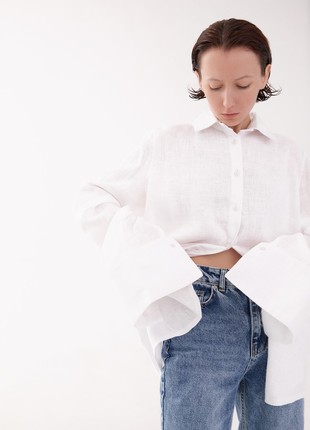 Oversized linen shirt with big cuffs and decorative embroidery "Heron". Birds Collection4 photo