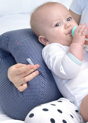 NURSING PILLOW MINI TM PAPAELLA 30X28X30 CM STARS DARK BLUE6 photo