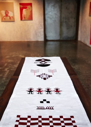Traditional Ukrainian style table runner with embroidery. M - 45*190 cmChristmas CollectionGNIZDO & KONONENKO ID