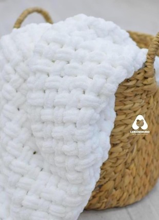 Alize Puffy handmade knitted plush blanket for a baby Alize Puffy white 90*90 cm1 photo