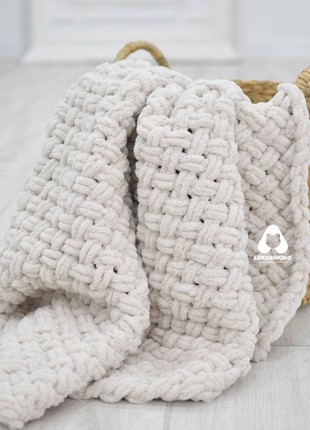 Alize Puffy handmade knitted plush blanket for a baby Alize Puffy light beige 90*90 cm