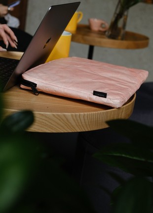 HAIKU pink is minimalistic cases for your laptop, made from TYVEK2 photo