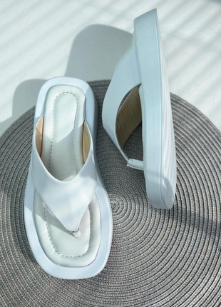 White leather flip flops3 photo
