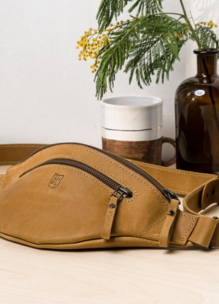 Handmade Small Leather Fanny Pack3 photo