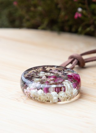 Resin flower necklace, real flower jewelry2 photo