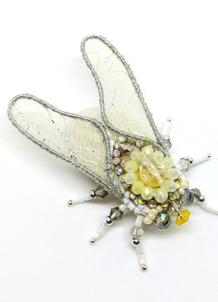 Handmade brooch "the fly"1 photo