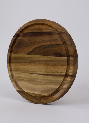 Classic walnut board, for serving, diameter 20 cm2 photo