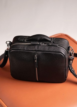 Leather Cross-Body Bag Avenue black The Wings TW-Avenue-black-flo3 photo