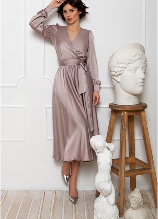 Elegant silk midi dress in powder color1 photo