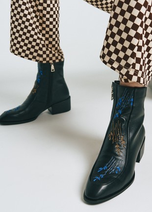 Handcrafted shoes  Ankle boots with embroidery