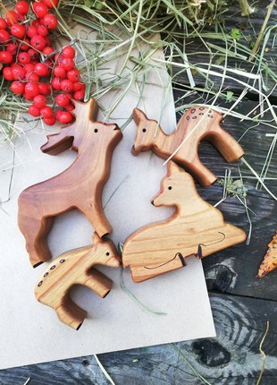 Family of toy deer | Wooden forest animal figurine1 photo