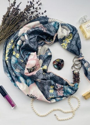 Scarf "Blue garden,, from the brand MyScarf. Decorated with natural sodalite3 photo