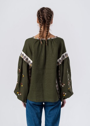 Embroidered shirt with floral ornaments Kashtan4 photo