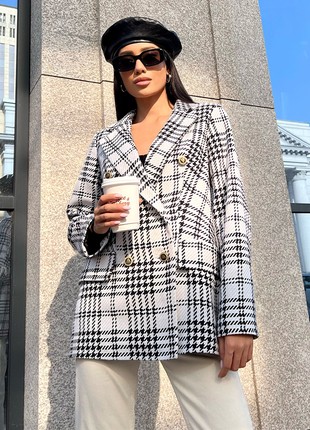 Trendy checkered jacket1 photo