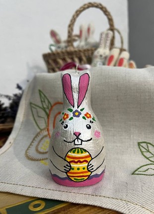Souvenir "Sculptural bunny with Easter egg"1 photo
