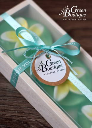 Gift set of glycerine soap 3 frangipani (plumeria)4 photo