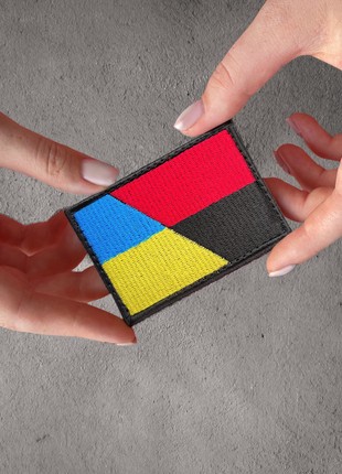 CHEVRON ON VELCRO UKRAINE FLAG AND RIGHT SECTOR 8X5.5 CM2 photo