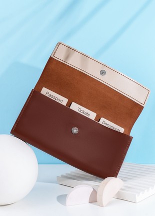 Travel wallet for documents