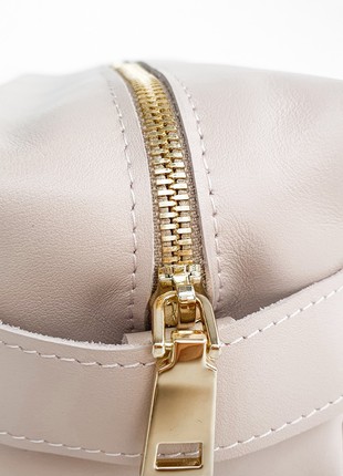 Women Rose Leather Toiletry Bag6 photo