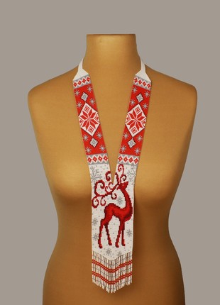 Beaded necklace with Christmas deer5 photo
